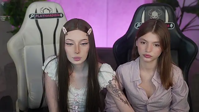 Dacota love online show from 06-13-26, 10:46