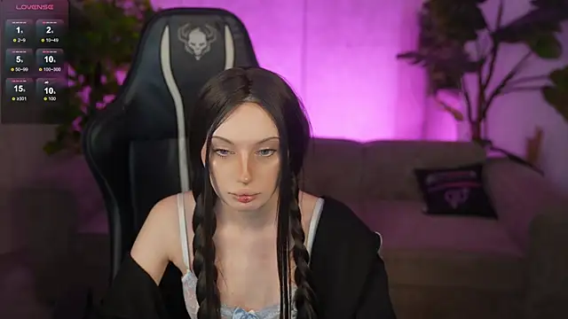 Dacota love online show from 04-06-26, 10:27