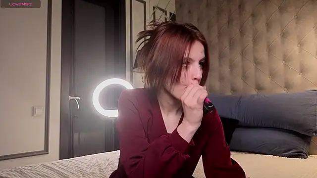 SharaSauer online show from 04-11-26, 01:13