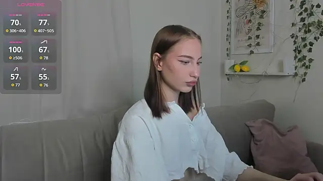 Snapshot of lally_cute chatting on 12-17-25, 11:26 lally cute online show from 12-17-25, 11:26