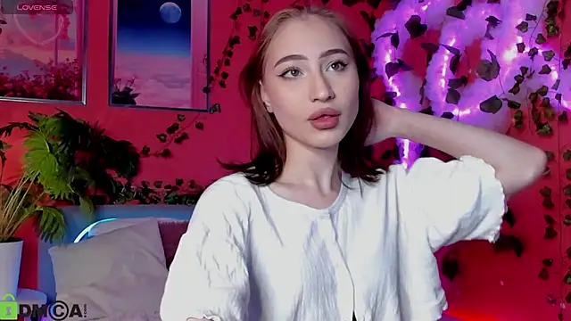 Snapshot of lally_cute chatting on 01-15-26, 11:24 lally cute online show from 01-15-26, 11:24