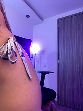 Im Luu online show from 12-01-25, 04:57