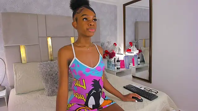 IsisBrown  online show from 04-17-26, 09:28