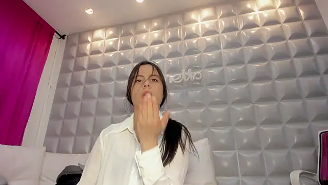 sol-angel online show from 03-04-26, 03:31