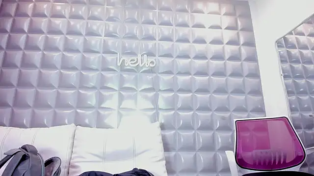 sol-angel online show from 12-20-25, 03:59