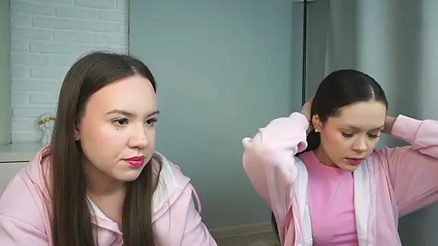 VirginiaRowe online show from 01-17-26, 03:59