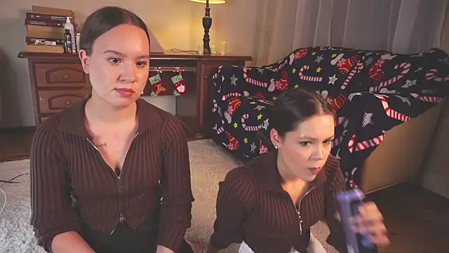 VirginiaRowe online show from 11-28-25, 02:17