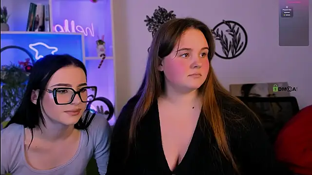 Snapshot of candy_flossie1 chatting on 01-11-26, 07:21 candy flossie1 online show from 01-11-26, 07:21