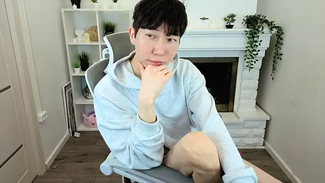 YugoAsian online show from 01-10-26, 12:44