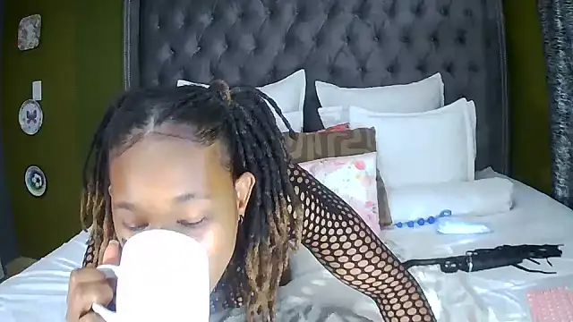JuicyEbonyGoddess online show from 03-11-26, 08:58