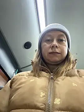 Brooke lover online show from 04-03-26, 06:47