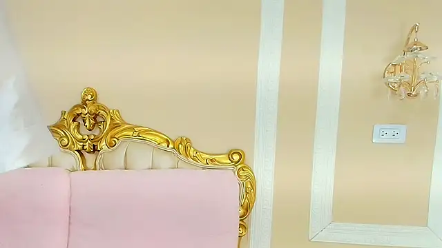 HallieStone online show from 01-13-26, 01:04