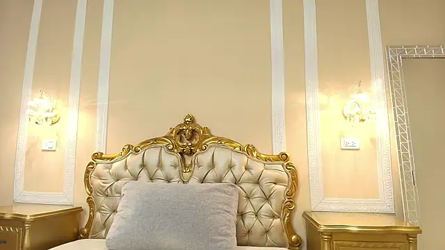 HallieStone online show from 03-26-26, 12:03