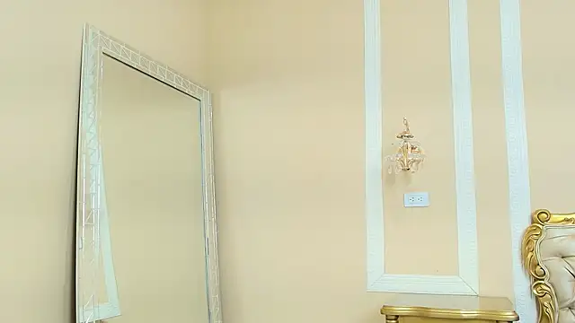 HallieStone online show from 02-24-26, 08:37