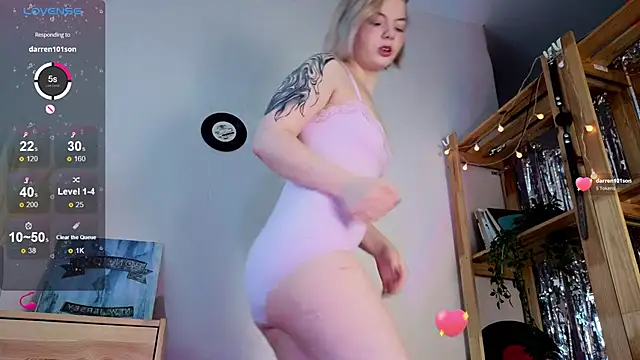 Snapshot of Me1inMonro chatting on 01-07-26, 05:23 Me1inMonro online show from 01-07-26, 05:23