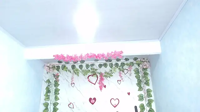 Snapshot of angelamanjarrezcm chatting on 12-20-25, 03:42 angelamanjarrezcm online show from 12-20-25, 03:42