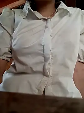 Snapshot of NariShow chatting on 04-03-26, 08:21 NariShow online show from 04-03-26, 08:21