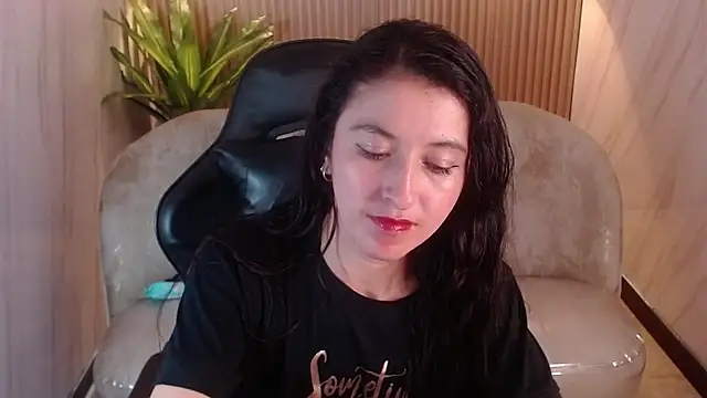 Snapshot of tatiscelis_tf chatting on 11-30-25, 12:55 tatiscelis tf online show from 11-30-25, 12:55