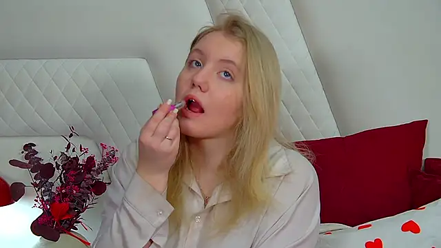 Snapshot of EmilyEvanse chatting on 02-20-26, 06:26 EmilyEvanse online show from 02-20-26, 06:26