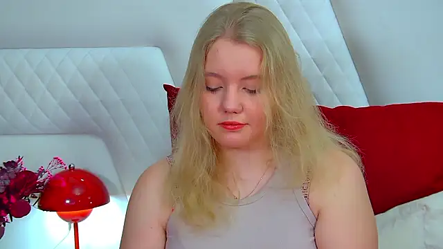 Snapshot of EmilyEvanse chatting on 02-06-26, 06:31 EmilyEvanse online show from 02-06-26, 06:31