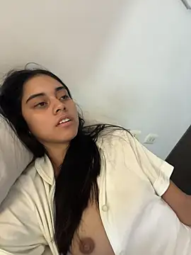 Miia moonn online show from 01-08-26, 12:33