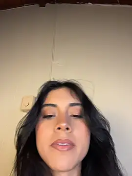 Miia moonn online show from 04-18-26, 01:08