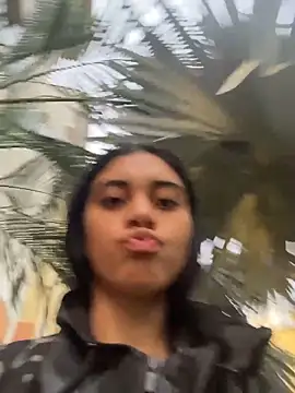 Miia moonn online show from 11-28-25, 10:59