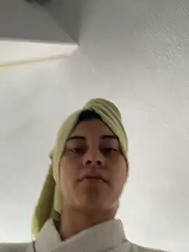 Miia moonn online show from 12-16-25, 01:15