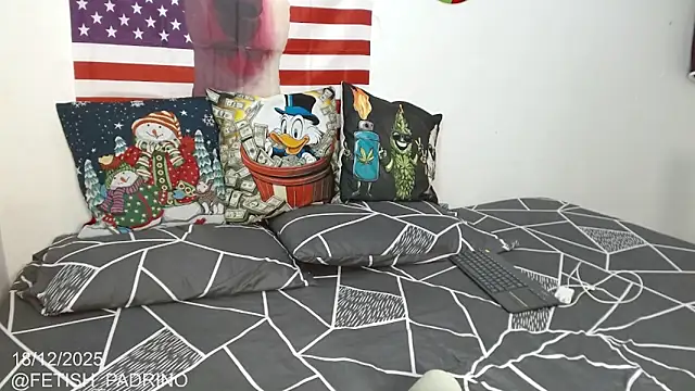 holegape online show from 12-19-25, 12:03