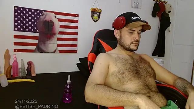 Snapshot of holegape chatting on 11-25-25, 03:07 holegape online show from 11-25-25, 03:07