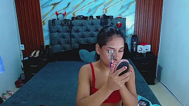 Meryandcris online show from 03-08-26, 09:01