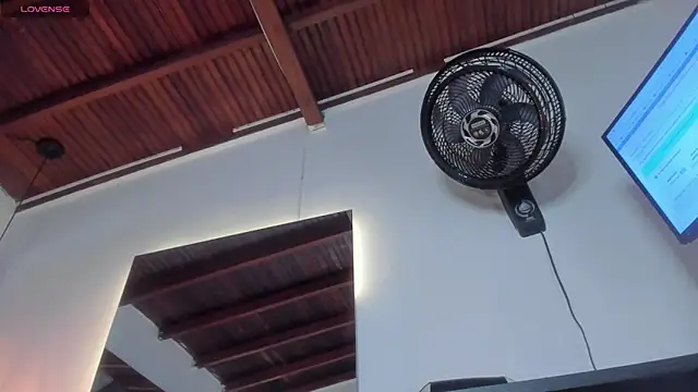 honey-lizzy online show from 01-09-26, 06:04