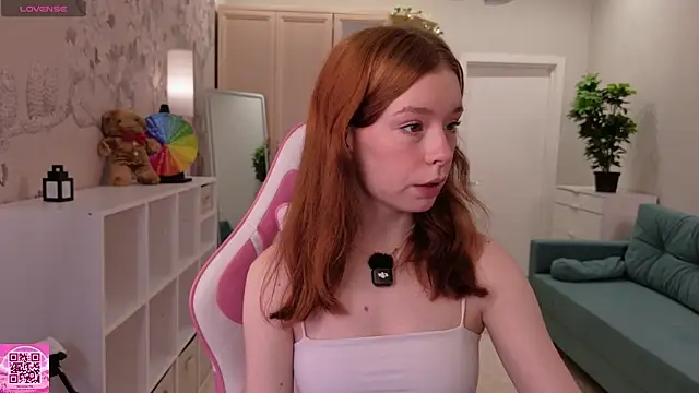 Snapshot of eva_aria chatting on 06-11-26, 01:05 eva aria online show from 06-11-26, 01:05