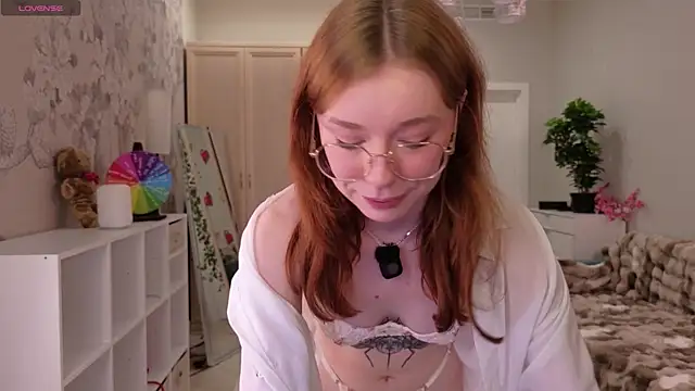 Snapshot of eva_aria chatting on 07-07-26, 07:23 eva aria online show from 07-07-26, 07:23