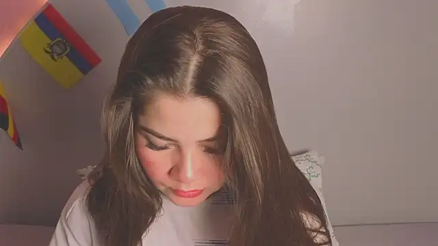 amyvans  online show from 07-04-26, 08:57