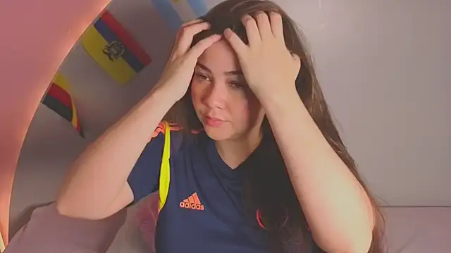 amyvans  online show from 06-27-26, 08:37