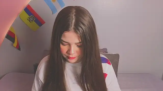 amyvans  online show from 06-15-26, 10:09