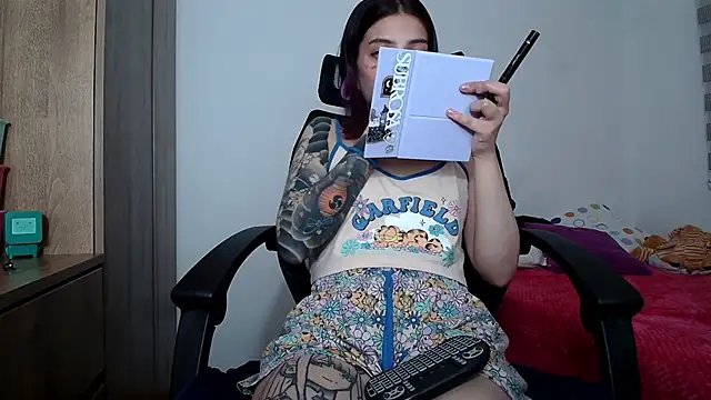 Sweet navy  online show from 12-03-25, 11:36