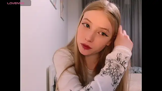  Milana Sparkl75  online show from 12-03-25, 01:39