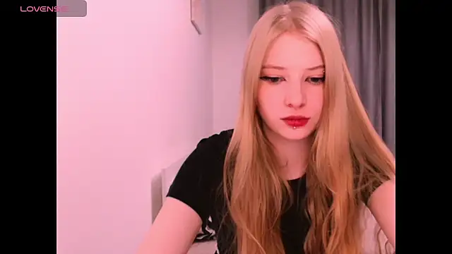  Milana Sparkl75  online show from 12-16-25, 08:13