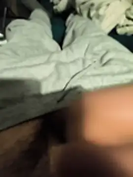 Razvan696969 online show from 02-04-26, 09:32