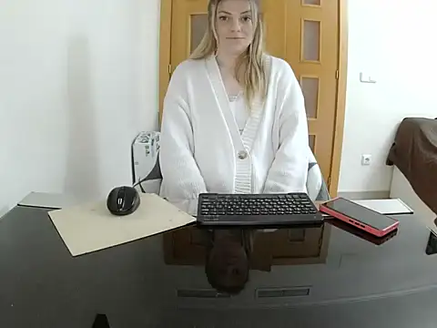 Adelyxveex online show from 11-26-25, 12:05