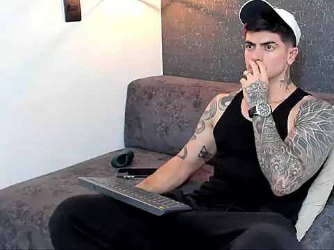  mrcock   online show from 03-04-26, 12:07