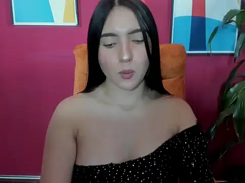 Isa-Trujilloo online show from 11-26-25, 01:55