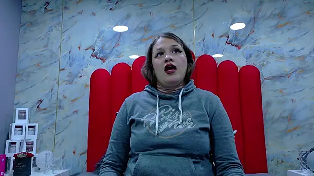 MillyWhrite online show from 03-07-26, 03:39