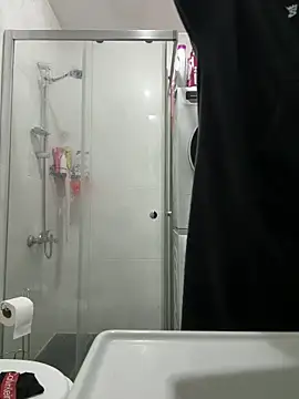 Snapshot of Bigefe chatting on 02-15-26, 08:19 Bigefe online show from 02-15-26, 08:19