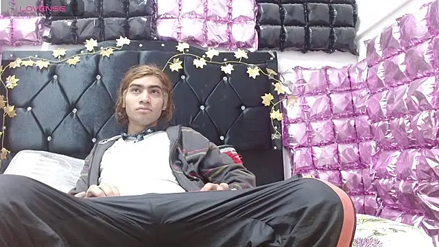 andresdark 07 online show from 11-30-25, 03:07