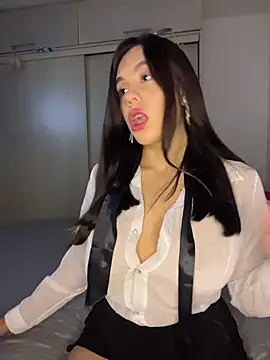 Samantafoxx  online show from 11-30-25, 09:48