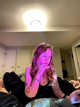 SienaLowel online show from 11-25-25, 02:12