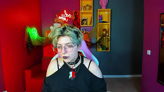 Spider Arti online show from 11-26-25, 02:39